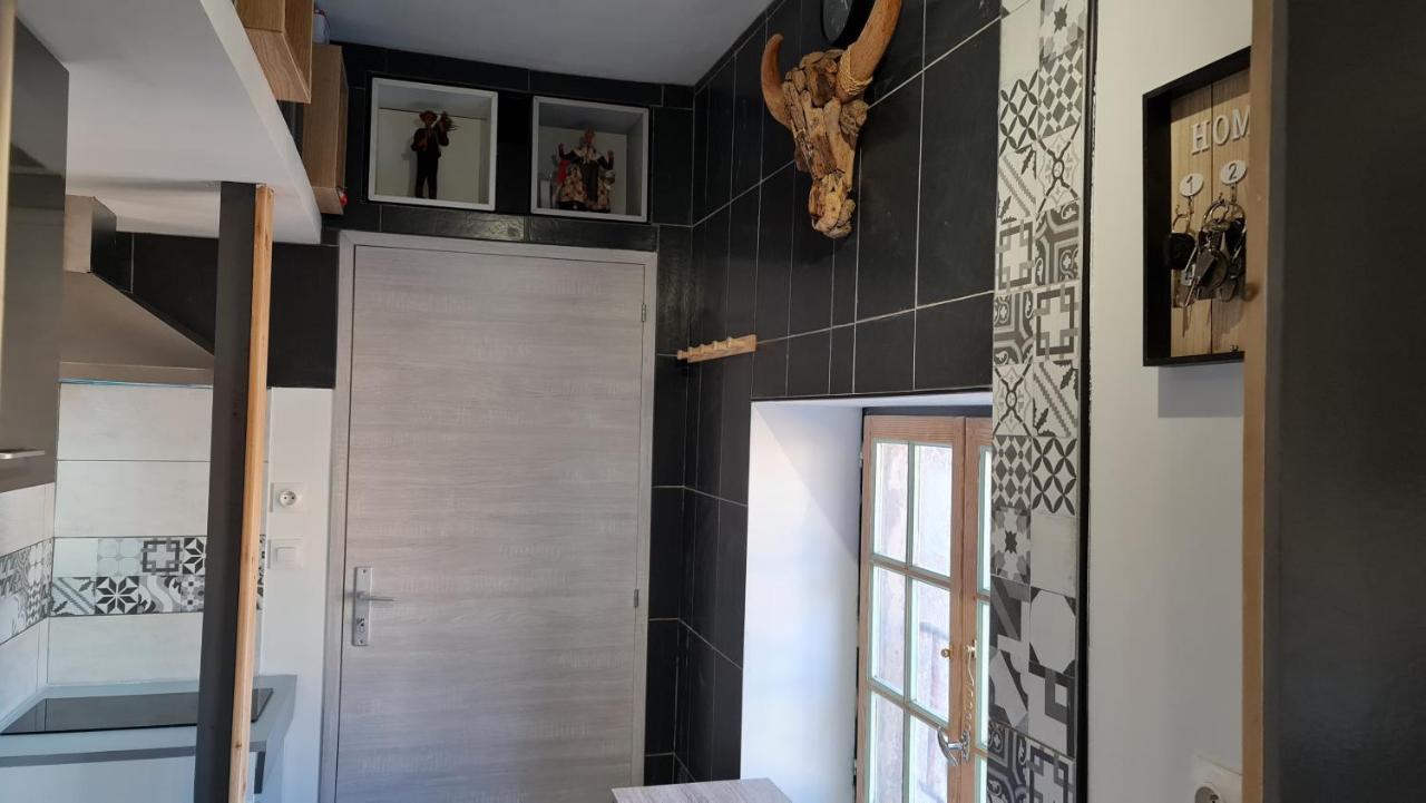 Le Studio De La Republique Agde Bagian luar foto